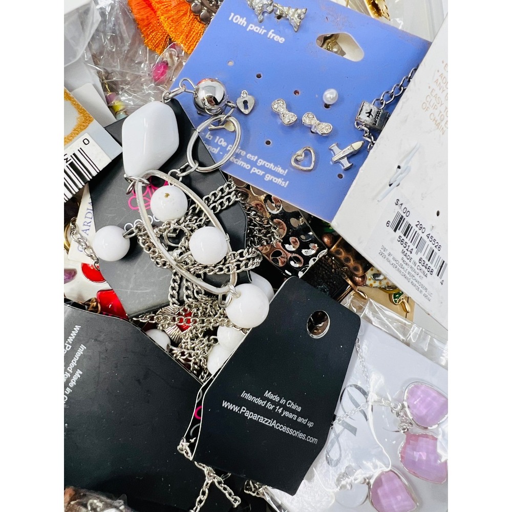 Mystery Jewelry Assorted New Necklace, Bracelet, Earring Lot of 4lbs Wearable - Picture 12 of 16